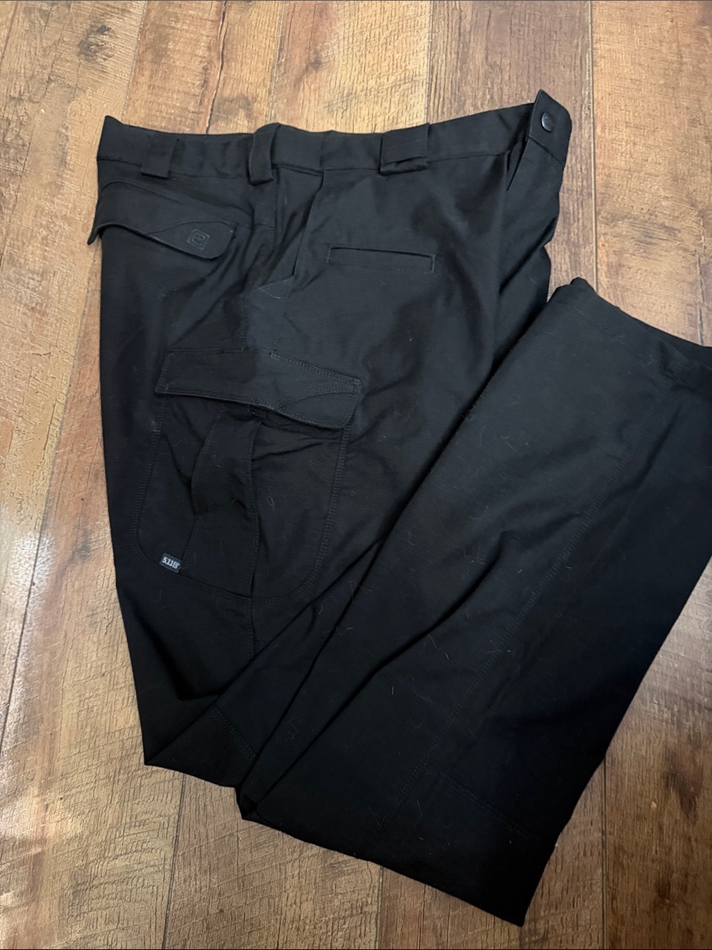 Men's Black 5.11 Tactical Cargo Pants - Durable Everyday Wear